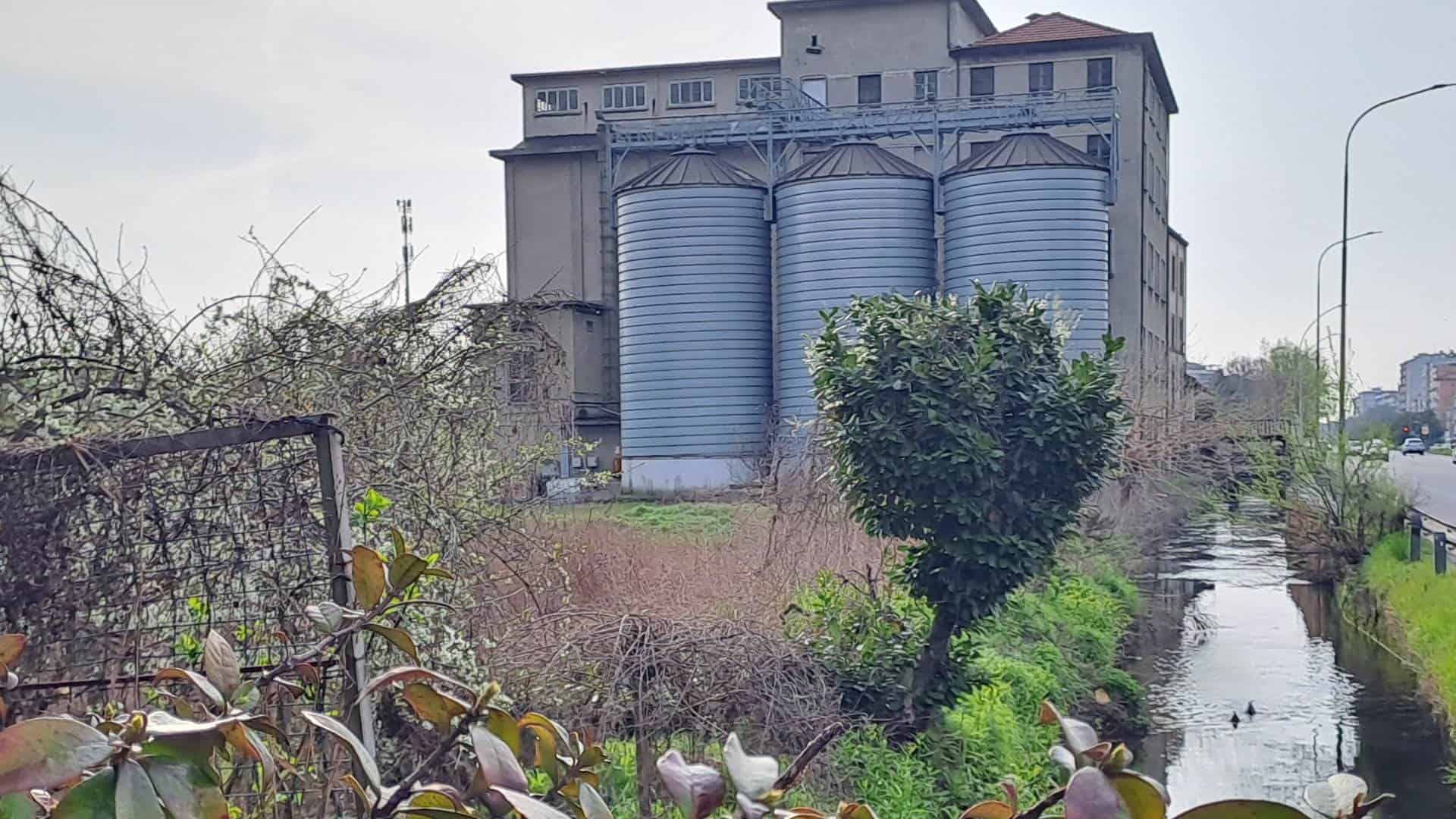 Molino Fiocchi San Giuliano Milanese - Silos